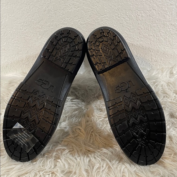 UGG Sienna Rain Boot Black High-Gloss Finish Real Fur From Sheep Size 12 NEW - Picture 11 of 16